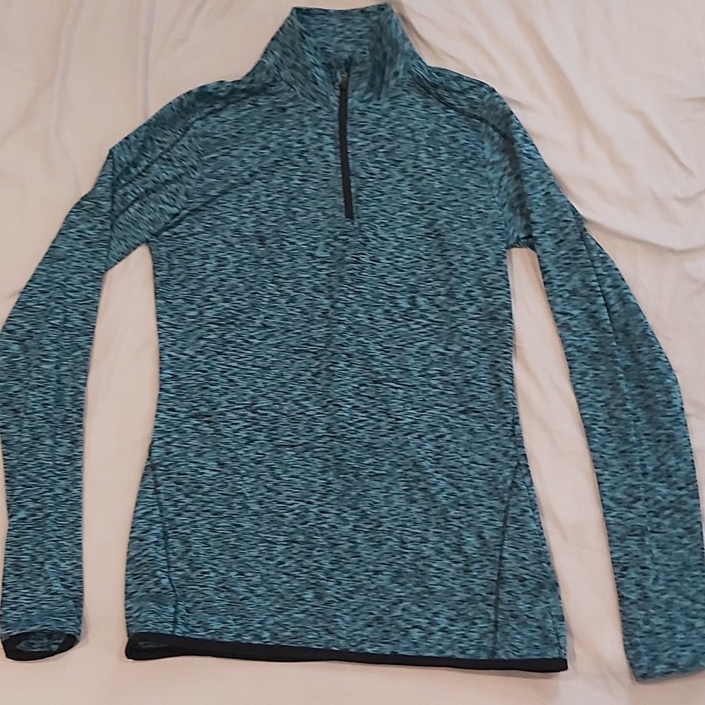 Athletic long sleeve